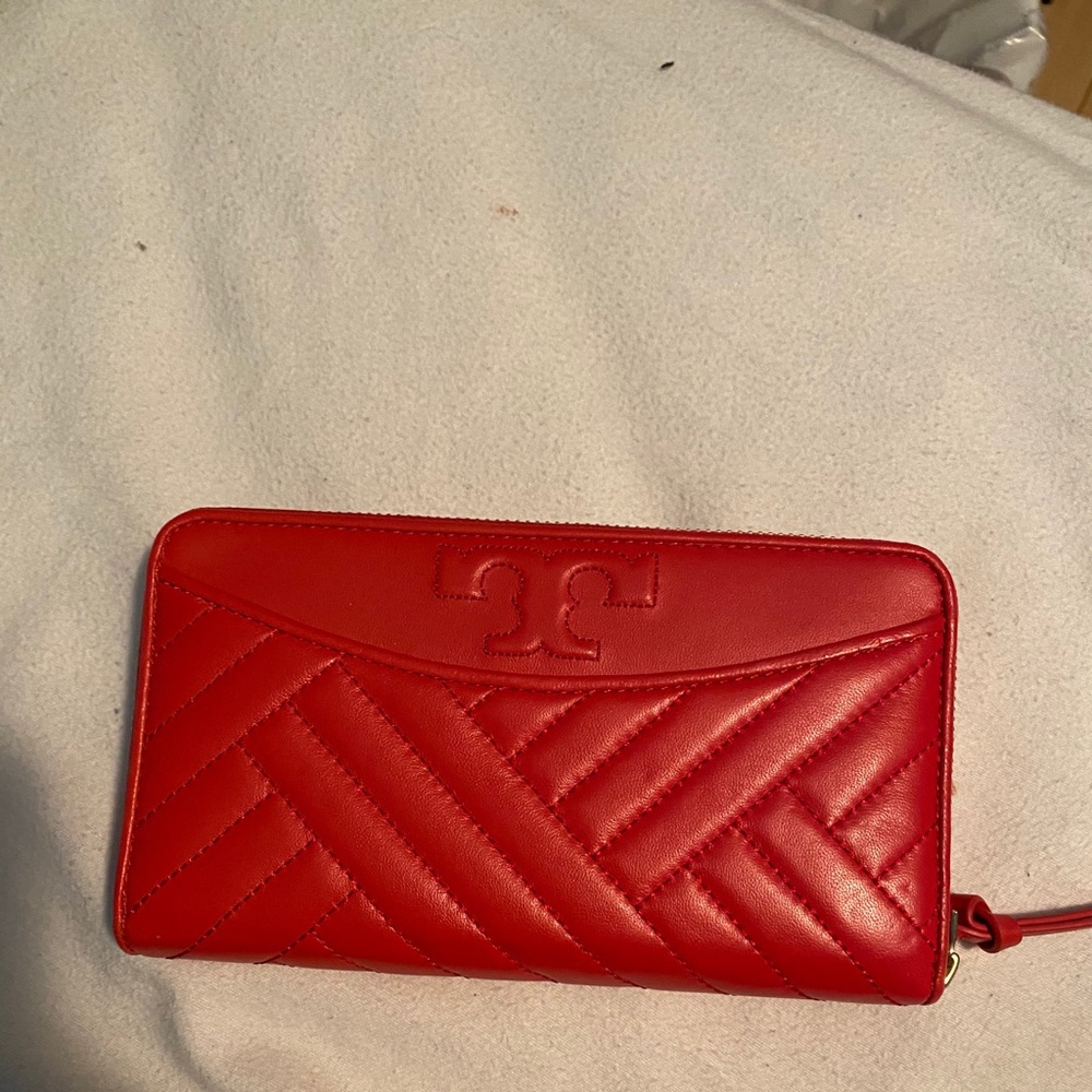 Tory Burch wallet